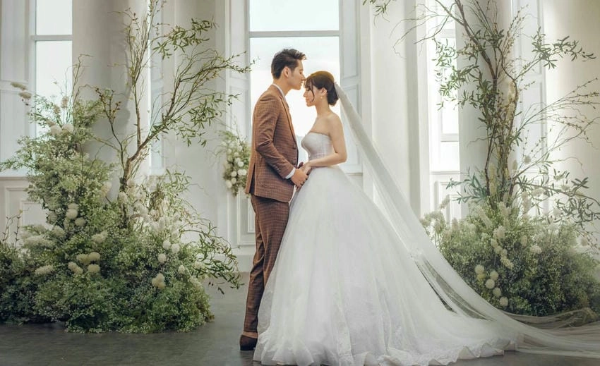 Background ảnh cưới hoa tươi rực rỡ đầy sức sống