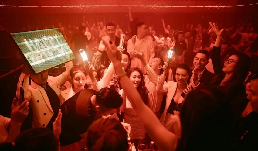 Background bar phong cách mang dấu ấn riêng