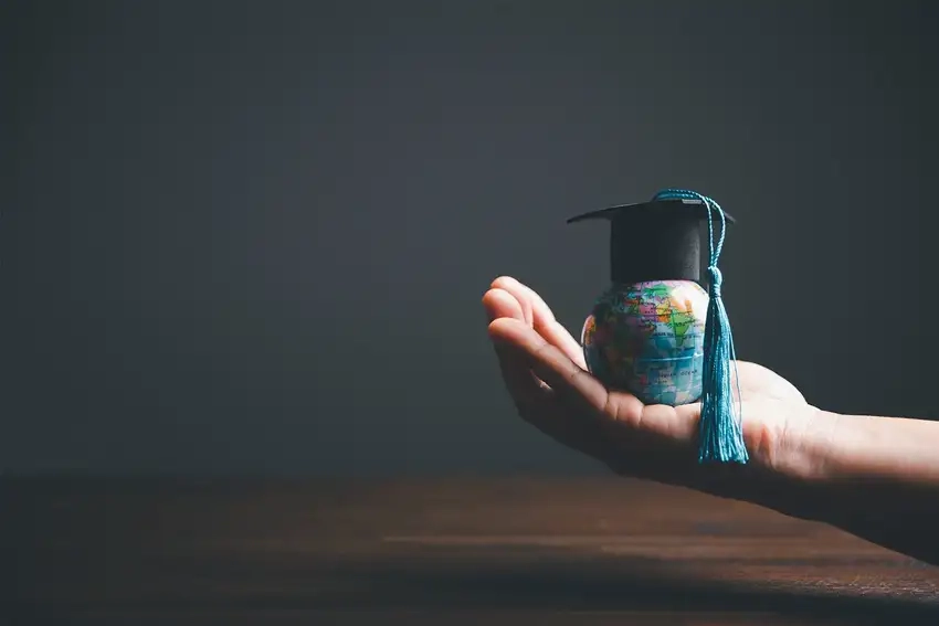 Background du học đẹp tạo điểm nhấn cuốn hút