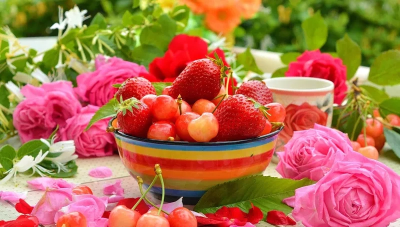 Background hoa quả pastel dịu dàng, nhẹ nhàng và thanh lịch