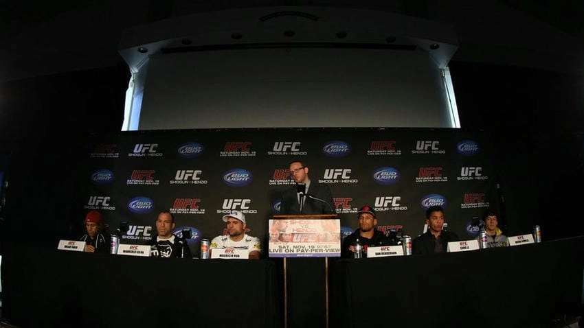 Background họp báo truyền thông chuẩn hình ảnh chuyên nghiệp