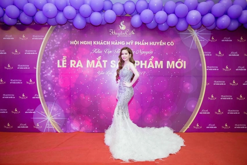 Background ra mắt sản phẩm chuyên nghiệp cho sự kiện