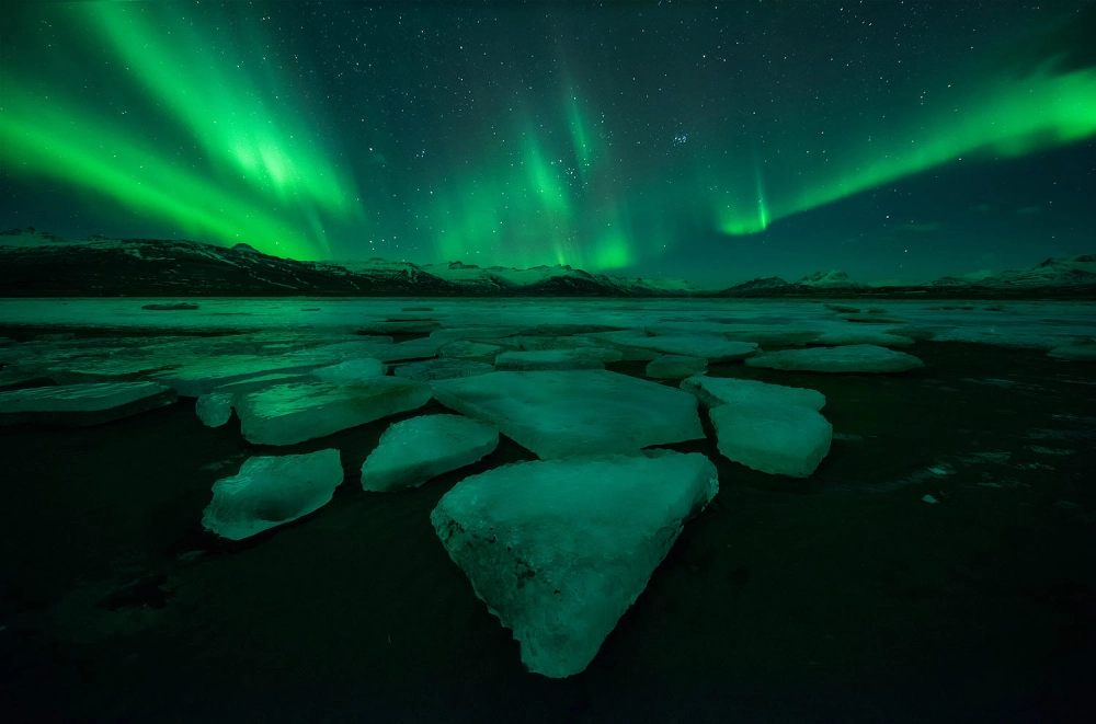 Ngất ngây trước vẻ đẹp background cực quang ảo diệu