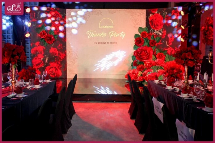 Backdrop sự kiện đón Tết đẹp rộn ràng