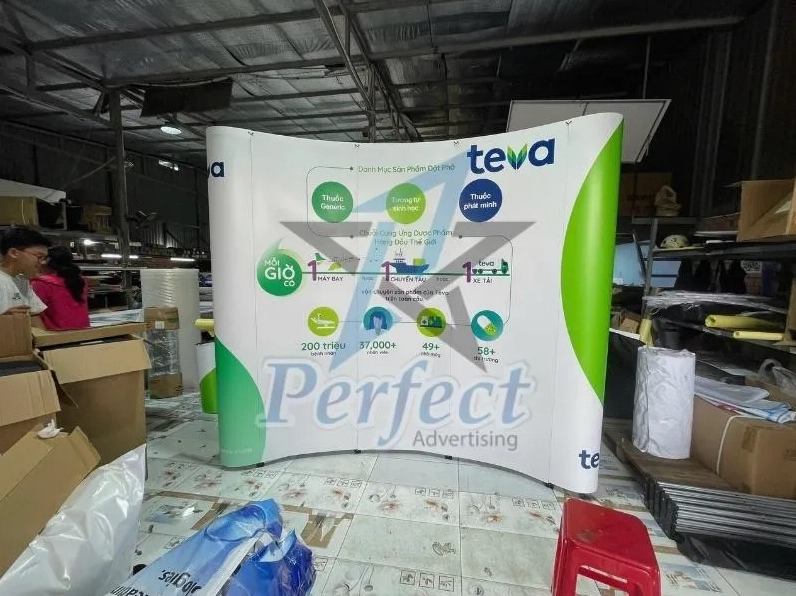 Backdrop sự kiện là gì