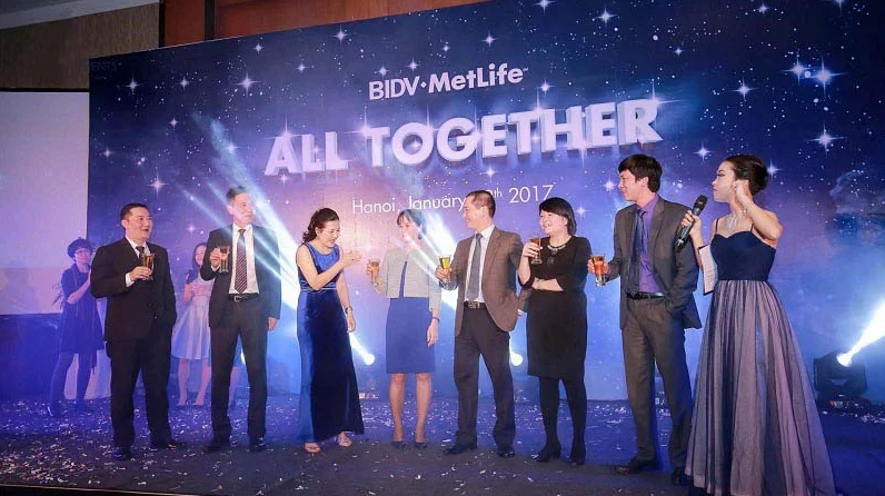 Các mẫu backdrop kỷ niệm thành lập công ty ấn tượng nhất