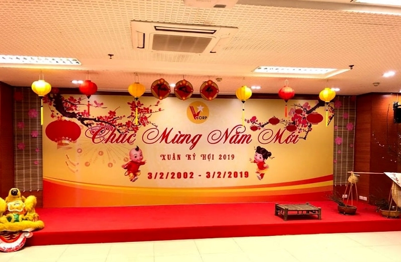 Hình nền sự kiện sắc xuân tươi tắn và tràn đầy sức sống