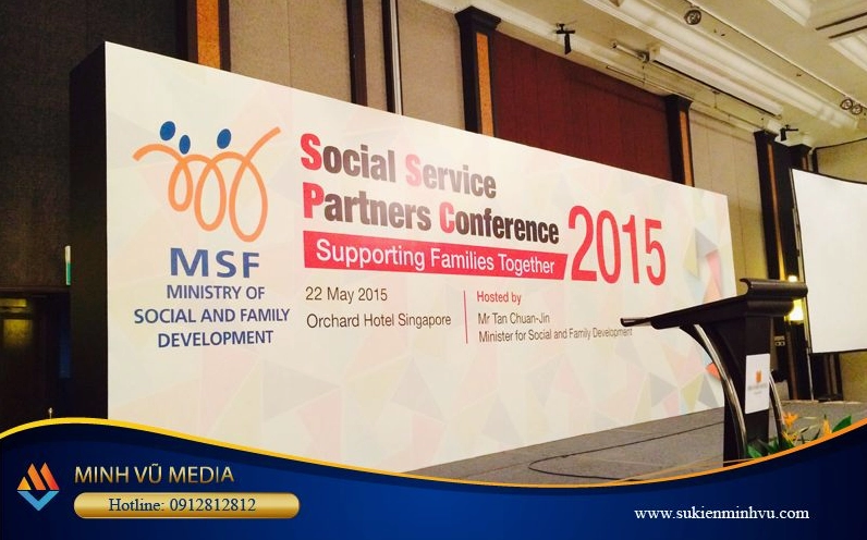 In ấn backdrop sự kiện từ chất liệu Hiflex