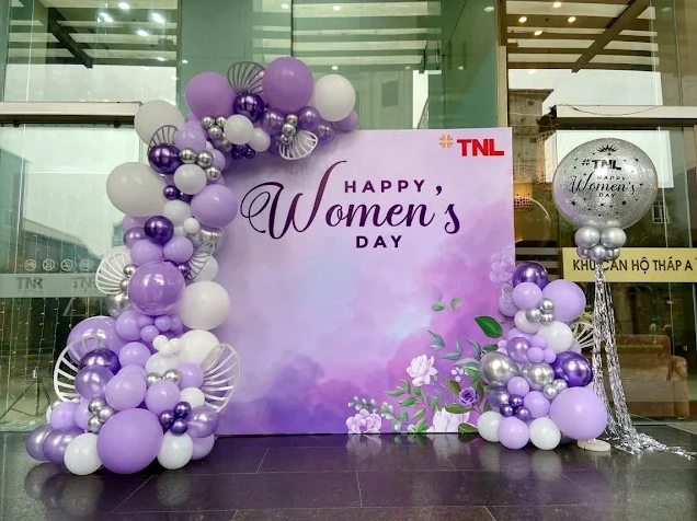 In backdrop sự kiện Hà Nội màu sắc rực rỡ