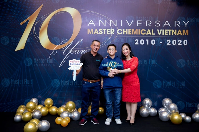 Mẫu backdrop kỷ niệm ngày thành lập công ty 2 trang trọng