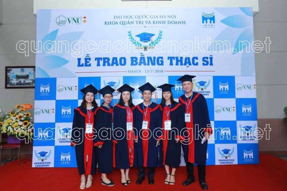 Mẫu backdrop sự kiện ngoài trời thanh lịch