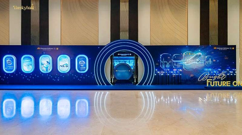 Mẫu thiết kế backdrop hội nghị khách hàng Vietnam Airline khung 3D nổi bật