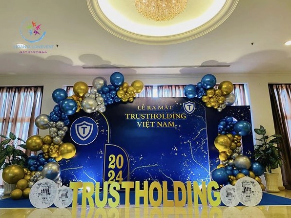 Mẫu trang trí lễ giao xe hoành tráng