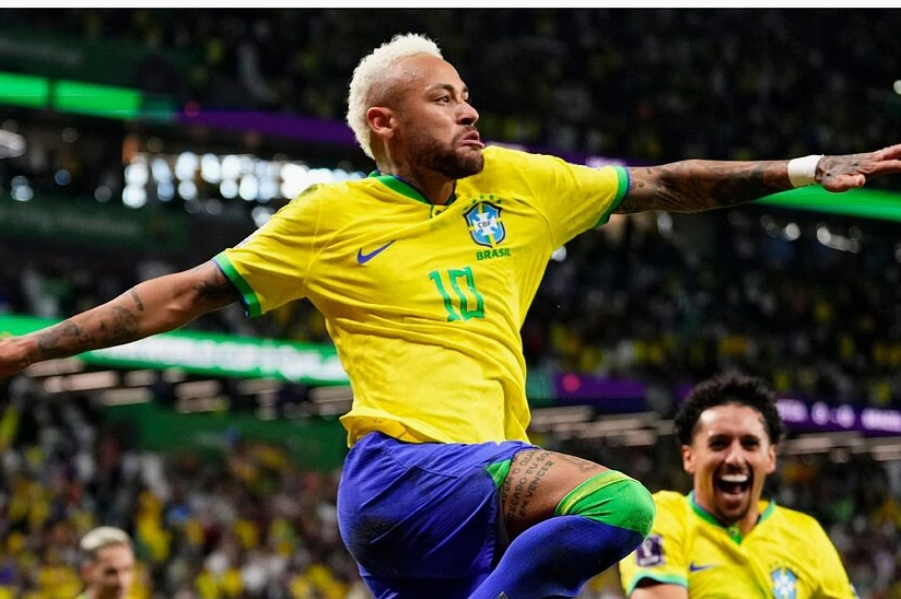 Neymar Junior trong trang phục của Đội tuyển Brazil tại một giải đấu lớn