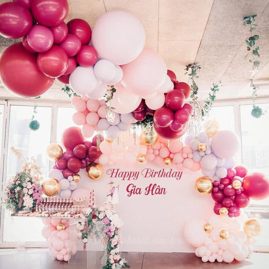 Trang trí background sinh nhật bé gái màu hồng cánh sen