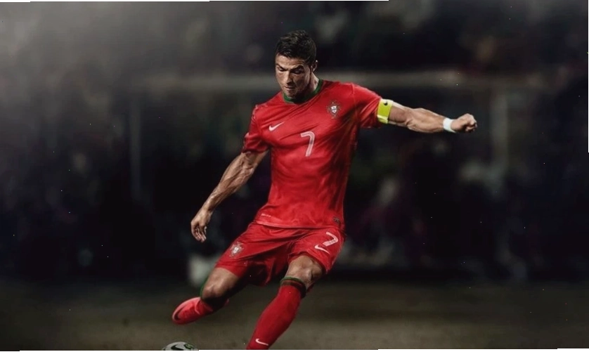Ảnh Cristiano Ronaldo làm hình nền laptop, desktop