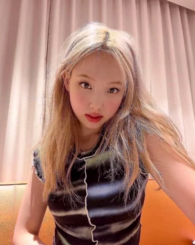 Bộ sưu tập ảnh selfie Nayeon TWICE