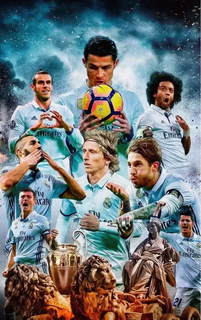 Hình ảnh các cầu thủ Real Madrid ăn mừng chiến thắng trên sân nhà