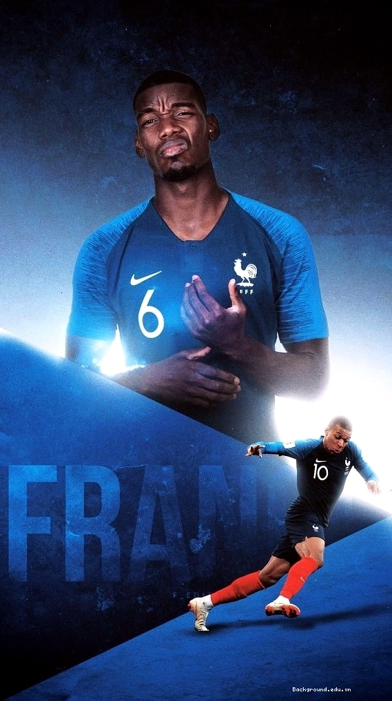 Hình nền điện thoại FIFA Online 4 với cầu thủ đang thực hiện sút phạt