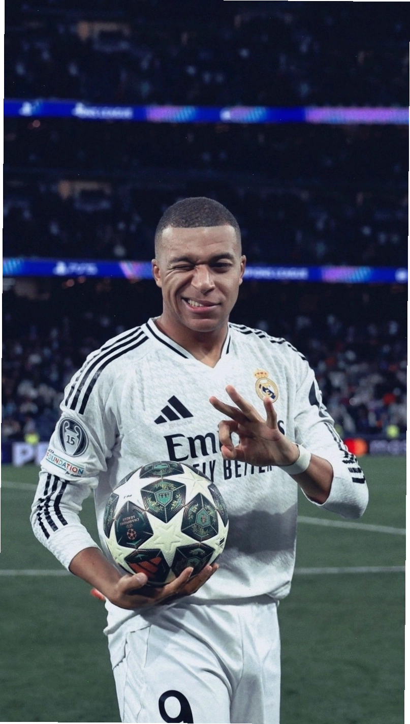 Hình nền Mbappé với ánh mắt quyết tâm