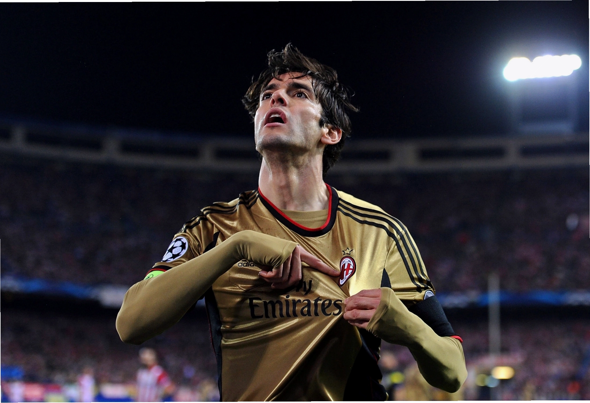 Kaka trong trang phục thi đấu của Real Madrid