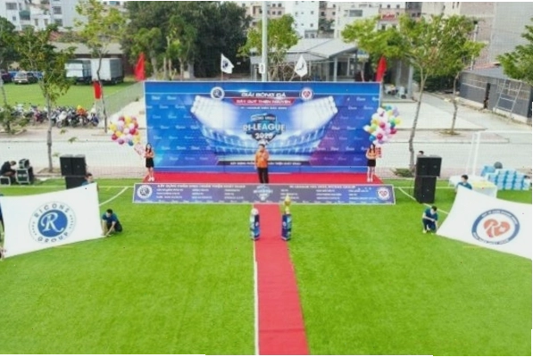 Mẫu backdrop giải bóng đá mở rộng sân 7 với thiết kế năng động
