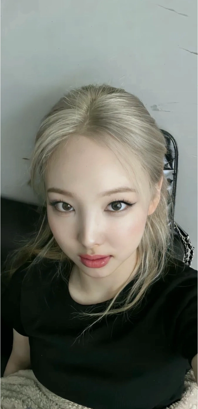 Nayeon TWICE trong một khoảnh khắc đời thường