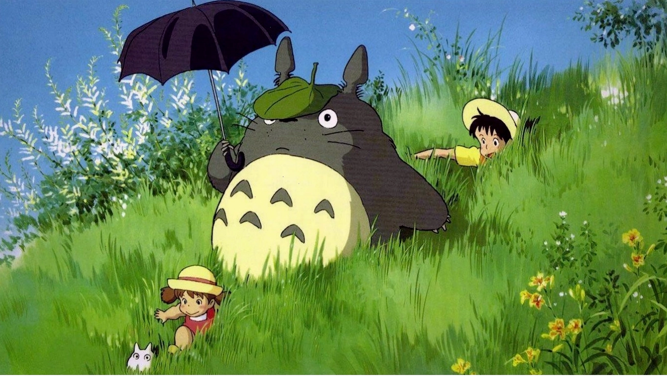 Totoro xuất hiện cùng chiếc ô và túi sách