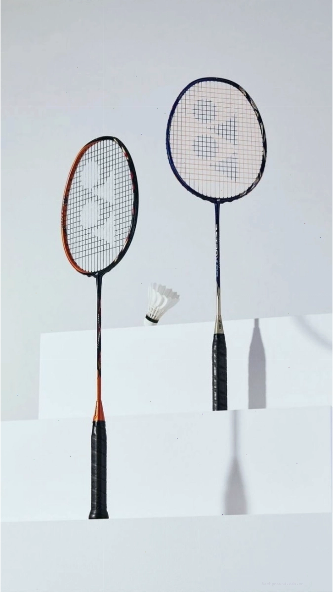 Vợt cầu lông Yonex làm chủ đạo trong hình nền